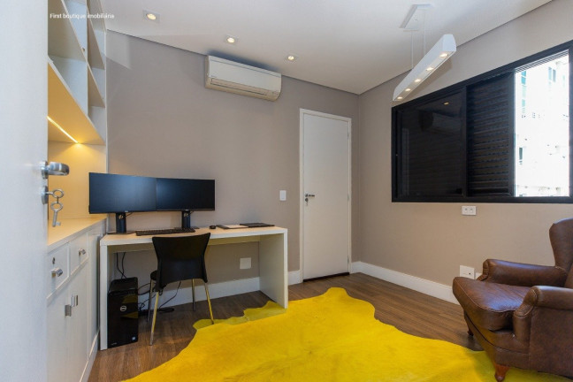 Imagem Apartamento com 3 Quartos à Venda, 190 m² em Moema - São Paulo