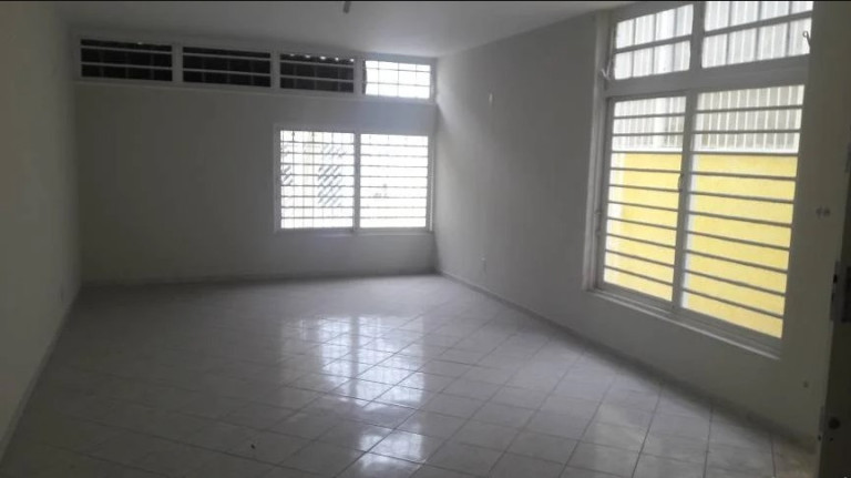 Casa com 3 Quartos para Alugar, 260 m² em Campo Belo - São Paulo