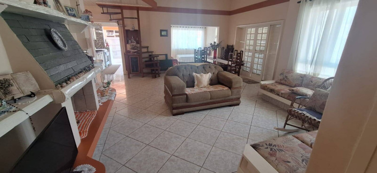 Imagem Casa com 5 Quartos à Venda, 246 m² em Estancia São Jose - Peruíbe Imagem Casa com 5 Quartos à Venda, 246 m² em Estancia São Jose - Peruíbe