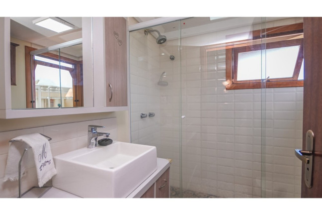 Imagem Apartamento com 3 Quartos à Venda, 120 m² em Menino Deus - Porto Alegre Imagem Apartamento com 3 Quartos à Venda, 120 m² em Menino Deus - Porto Alegre