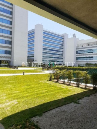 Sala Comercial à Venda, 2.844 m² em Jardim São Luís - São Paulo