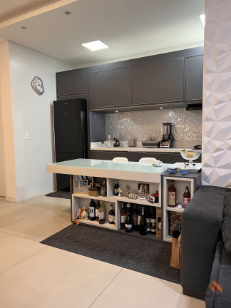Imagem Apartamento com 2 Quartos à Venda, 80 m²