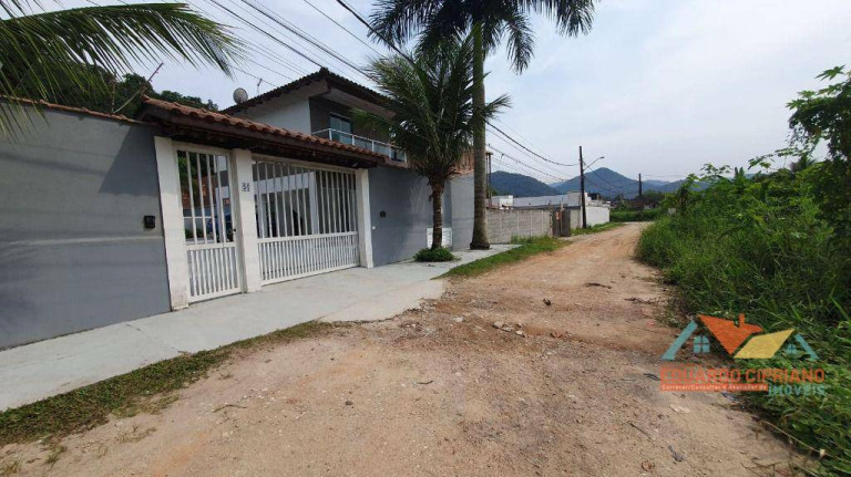 Sobrado com 2 Quartos à Venda, 100 m² em Massaguaçu - Caraguatatuba