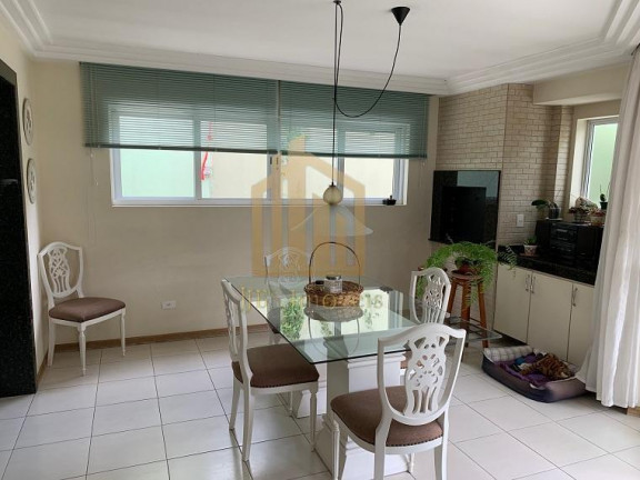 Imagem Casa com 3 Quartos à Venda, 304 m² em Uberaba - Curitiba Imagem Casa com 3 Quartos à Venda, 304 m² em Uberaba - Curitiba