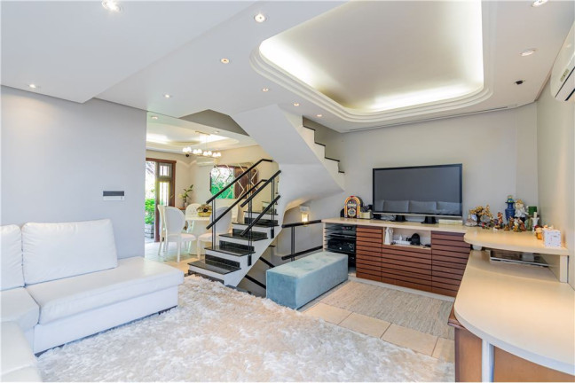 Imagem Casa com 3 Quartos à Venda, 171 m² em Tristeza - Porto Alegre Imagem Casa com 3 Quartos à Venda, 171 m² em Tristeza - Porto Alegre