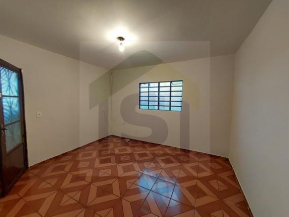 Imagem Casa com 1 Quarto à Venda, 75 m² em Jardim Itamarati - Botucatu Imagem Casa com 1 Quarto à Venda, 75 m² em Jardim Itamarati - Botucatu