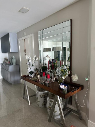 Imagem Apartamento com 4 Quartos para Alugar, 232 m² em Centro - Balneário Camboriú