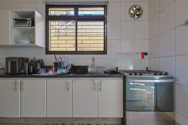 Imagem Casa com 4 Quartos à Venda, 325 m² em Santo Antônio - Belo Horizonte Imagem Casa com 4 Quartos à Venda, 325 m² em Santo Antônio - Belo Horizonte