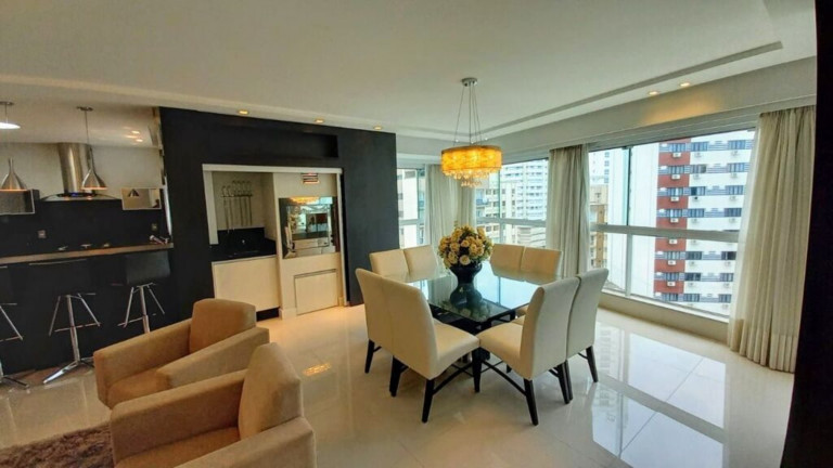 Imagem Imóvel com 3 Quartos à Venda, 155 m² em Centro - Balneário Camboriú Imagem Imóvel com 3 Quartos à Venda, 155 m² em Centro - Balneário Camboriú