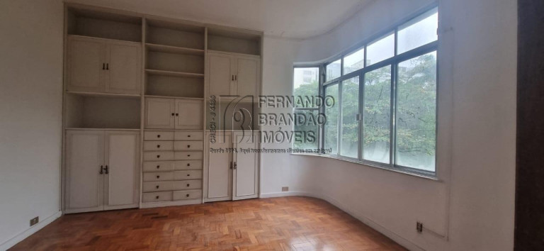 Imagem Imóvel com 3 Quartos à Venda, 118 m² em Copacabana - Rio De Janeiro Imagem Imóvel com 3 Quartos à Venda, 118 m² em Copacabana - Rio De Janeiro