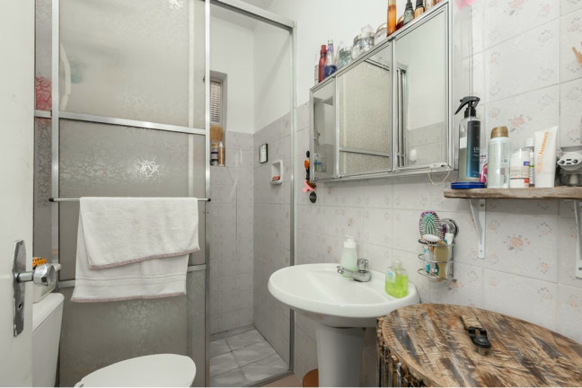 Imagem Casa com 7 Quartos à Venda, 104 m² em Chora Menino - São Paulo Imagem Casa com 7 Quartos à Venda, 104 m² em Chora Menino - São Paulo