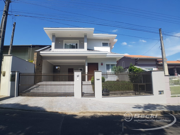 Imagem Casa com 3 Quartos à Venda, 314 m² em Floresta - Joinville Imagem Casa com 3 Quartos à Venda, 314 m² em Floresta - Joinville