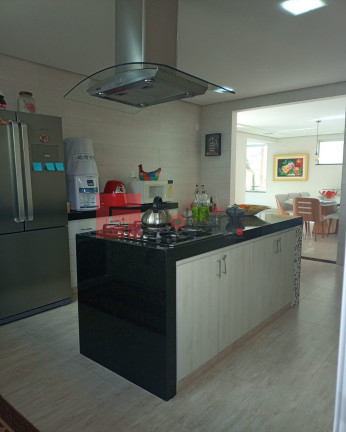 Imagem Casa com 4 Quartos à Venda, 400 m² em Ibituruna - Montes Claros Imagem Casa com 4 Quartos à Venda, 400 m² em Ibituruna - Montes Claros