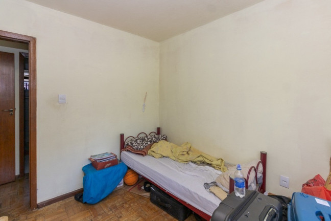 Imagem Imóvel com 3 Quartos à Venda, em Jardim Lindóia - Porto Alegre Imagem Imóvel com 3 Quartos à Venda, em Jardim Lindóia - Porto Alegre