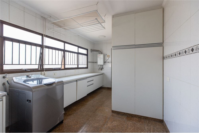 Imagem Apartamento com 3 Quartos à Venda, 230 m² em Moema - São Paulo