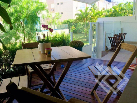 Imagem Casa com 3 Quartos à Venda, 220 m² em Jurerê Internacional - Florianópolis Imagem Casa com 3 Quartos à Venda, 220 m² em Jurerê Internacional - Florianópolis