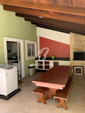 Imagem Sobrado com 3 Quartos para Temporada, em Bombas - Bombinhas Imagem Sobrado com 3 Quartos para Temporada, em Bombas - Bombinhas