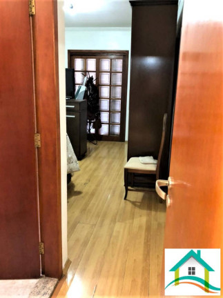 Imagem Casa com 3 Quartos à Venda, em Santa Maria - Santo André Imagem Casa com 3 Quartos à Venda, em Santa Maria - Santo André