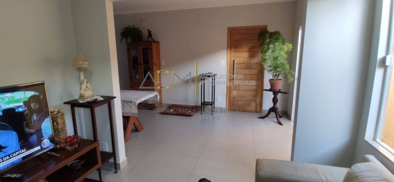 Imagem Casa com 3 Quartos à Venda, 330 m² em Jardim Flamboyant - Botucatu Imagem Casa com 3 Quartos à Venda, 330 m² em Jardim Flamboyant - Botucatu