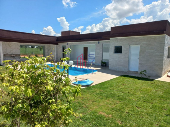 Casa com 4 Quartos à Venda, 265 m² em Barreira - Arandu