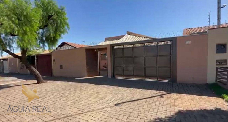 Imagem Casa com 3 Quartos à Venda, 184 m² em Vila Santa Luzia - Campo Grande Imagem Casa com 3 Quartos à Venda, 184 m² em Vila Santa Luzia - Campo Grande