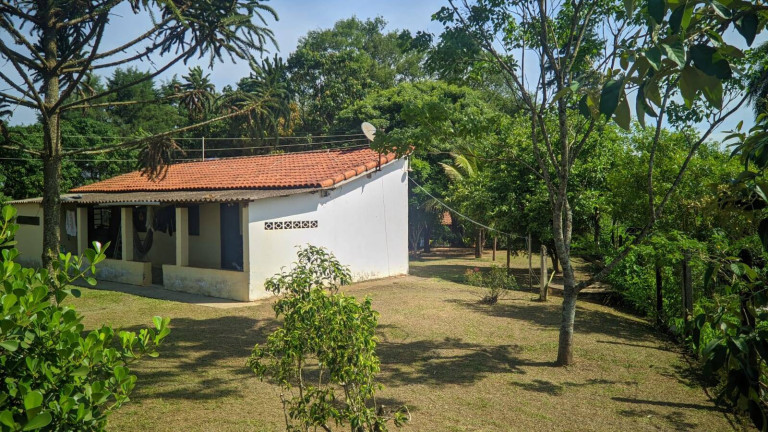 Imagem Chácara com 2 Quartos à Venda, 1.400 m² em Centro - Capela Do Alto Imagem Chácara com 2 Quartos à Venda, 1.400 m² em Centro - Capela Do Alto