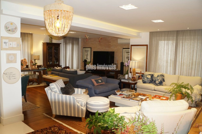 Imagem Casa com 3 Quartos à Venda, 650 m² em Morumbi - São Paulo Imagem Casa com 3 Quartos à Venda, 650 m² em Morumbi - São Paulo