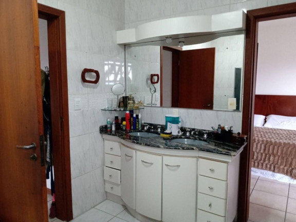 Imagem Casa com 4 Quartos à Venda, 320 m² em Capoeiras - Florianópolis