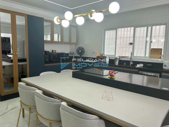 Imagem Sobrado com 3 Quartos à Venda, 220 m² em Tupi - Praia Grande Imagem Sobrado com 3 Quartos à Venda, 220 m² em Tupi - Praia Grande