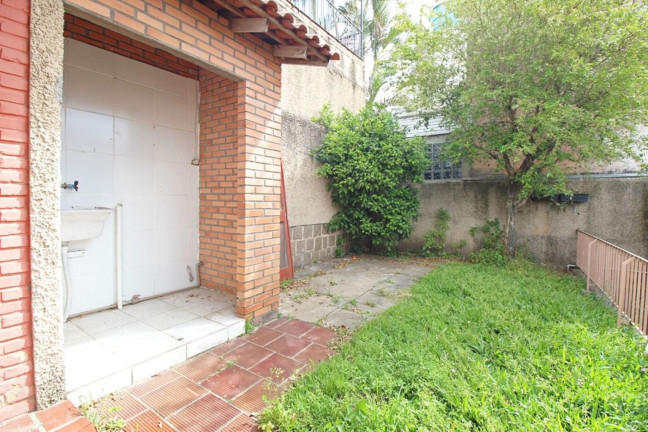 Imagem Imóvel com 2 Quartos à Venda, 85 m² em Petrópolis - Porto Alegre Imagem Imóvel com 2 Quartos à Venda, 85 m² em Petrópolis - Porto Alegre