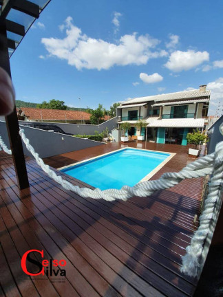 Imagem Casa à Venda, em Maringá Imagem Casa à Venda, em Maringá
