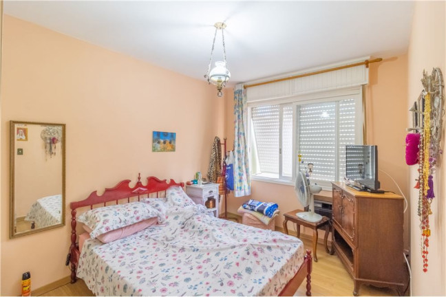 Imagem Imóvel com 1 Quarto à Venda, em Moinhos De Vento - Porto Alegre Imagem Imóvel com 1 Quarto à Venda, em Moinhos De Vento - Porto Alegre