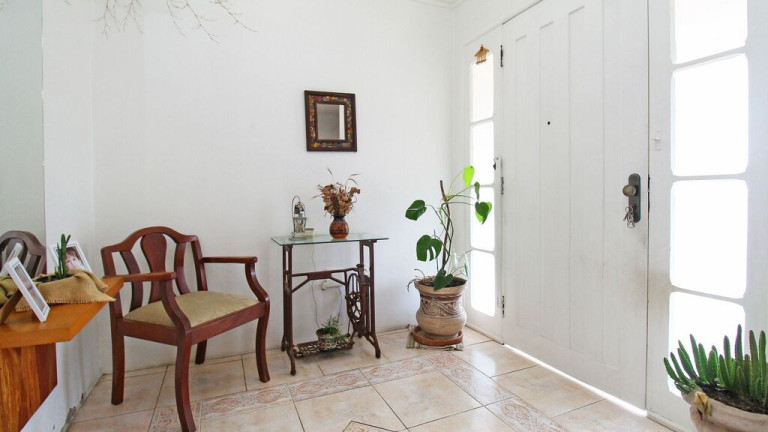 Imagem Casa com 4 Quartos à Venda, 243 m² em Partenon - Porto Alegre Imagem Casa com 4 Quartos à Venda, 243 m² em Partenon - Porto Alegre