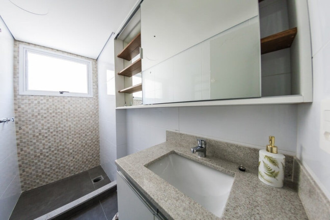 Imagem Apartamento com 2 Quartos à Venda, 66 m² em Menino Deus - Porto Alegre Imagem Apartamento com 2 Quartos à Venda, 66 m² em Menino Deus - Porto Alegre