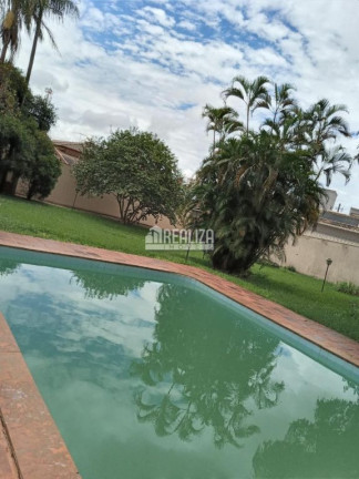 Imagem Casa com 4 Quartos à Venda, 1.806 m² em Mercês - Uberaba Imagem Casa com 4 Quartos à Venda, 1.806 m² em Mercês - Uberaba