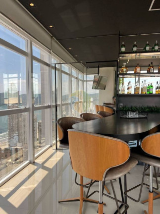 Imagem Cobertura com 4 Quartos à Venda, 267 m² em Centro - Balneário Camboriú Imagem Cobertura com 4 Quartos à Venda, 267 m² em Centro - Balneário Camboriú