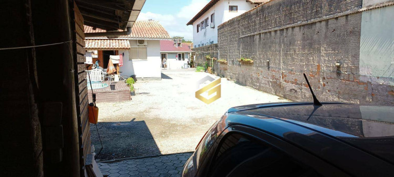Imagem Casa com 2 Quartos à Venda, 100 m² em Centro - Tijucas Imagem Casa com 2 Quartos à Venda, 100 m² em Centro - Tijucas