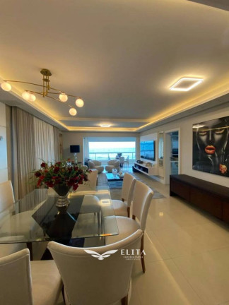 Imagem Apartamento com 3 Quartos à Venda, 207 m² em Centro - Balneário Camboriú Imagem Apartamento com 3 Quartos à Venda, 207 m² em Centro - Balneário Camboriú