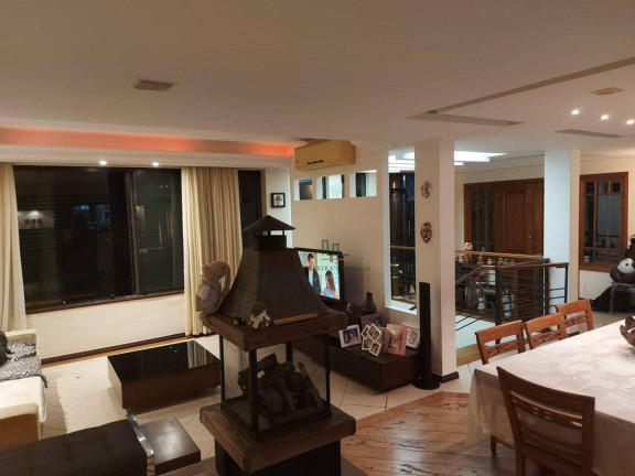 Imagem Casa com 4 Quartos à Venda ou Locação, 400 m² em Itaipu - Niterói Imagem Casa com 4 Quartos à Venda ou Locação, 400 m² em Itaipu - Niterói