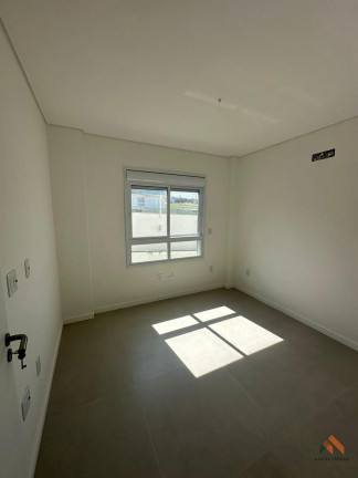 Imagem Apartamento com 2 Quartos à Venda, 64 m²