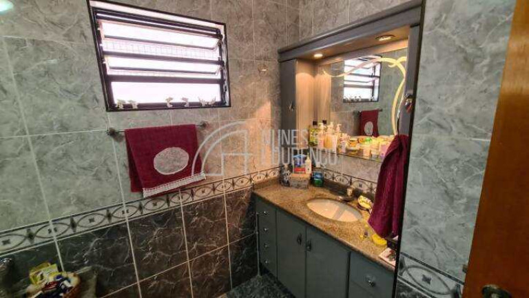Imagem Casa com 4 Quartos à Venda, 337 m² em Embaré - Santos Imagem Casa com 4 Quartos à Venda, 337 m² em Embaré - Santos
