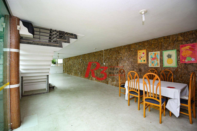 Imagem Sobrado com 3 Quartos à Venda, 350 m² em Encruzilhada - Santos Imagem Sobrado com 3 Quartos à Venda, 350 m² em Encruzilhada - Santos