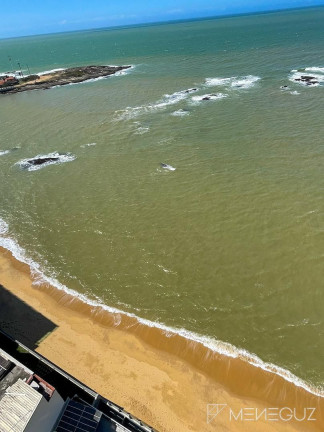 Imagem Apartamento com 4 Quartos à Venda, 220 m² em Centro - Guarapari