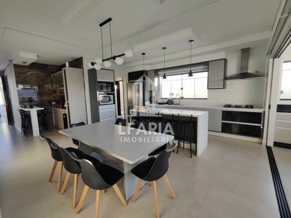 Imagem Sobrado com 5 Quartos à Venda, 232 m² em Itapema Do Saí - Itapoá Imagem Sobrado com 5 Quartos à Venda, 232 m² em Itapema Do Saí - Itapoá