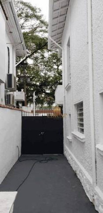 Imagem Sobrado com 5 Quartos à Venda ou Locação, 268 m² em Ibirapuera - São Paulo Imagem Sobrado com 5 Quartos à Venda ou Locação, 268 m² em Ibirapuera - São Paulo