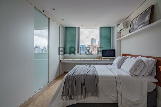 Imagem Apartamento com 2 Quartos à Venda ou Locação, 131 m² em Jardim Europa - São Paulo Imagem Apartamento com 2 Quartos à Venda ou Locação, 131 m² em Jardim Europa - São Paulo