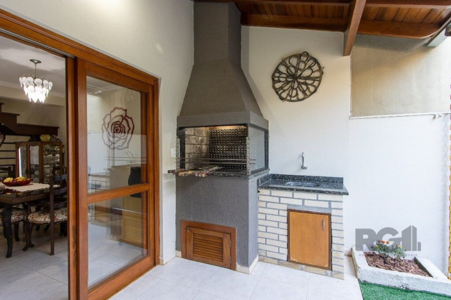 Imagem Casa com 5 Quartos à Venda, em Espírito Santo - Porto Alegre Imagem Casa com 5 Quartos à Venda, em Espírito Santo - Porto Alegre
