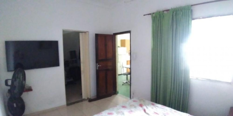 Imagem Imóvel com 3 Quartos à Venda, 316 m² em Campo Grande - Rio De Janeiro Imagem Imóvel com 3 Quartos à Venda, 316 m² em Campo Grande - Rio De Janeiro