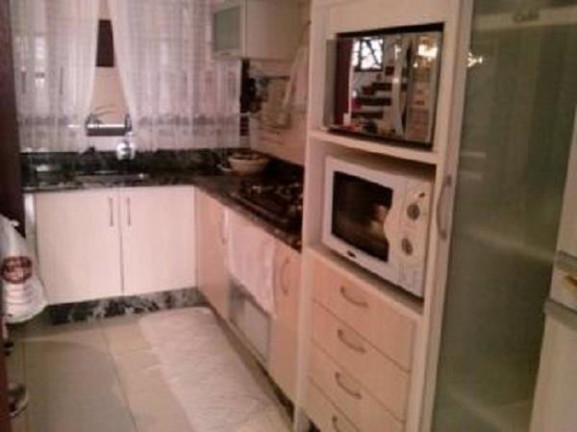 Imagem Sobrado com 3 Quartos à Venda, 374 m² em Jardim Dos Ipês - Suzano Imagem Sobrado com 3 Quartos à Venda, 374 m² em Jardim Dos Ipês - Suzano