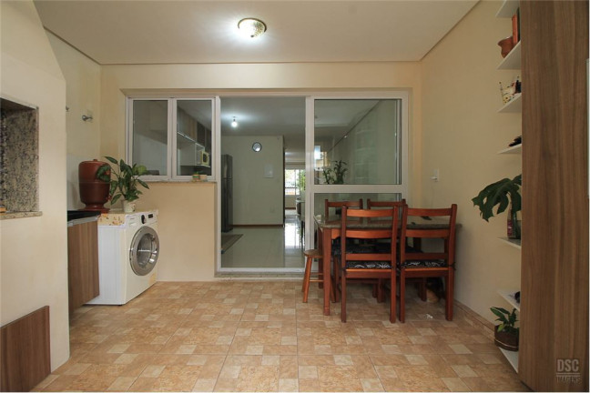 Imagem Casa com 3 Quartos à Venda, em Guarujá - Porto Alegre Imagem Casa com 3 Quartos à Venda, em Guarujá - Porto Alegre